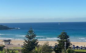 Bondi Beach Waves Beachfront Apartment